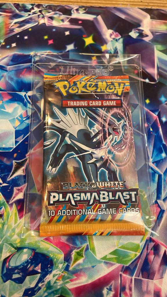 Pokemon Black & White Plasma Blast Booster Pack, Ophalen of Verzenden, Zo goed als nieuw, Booster