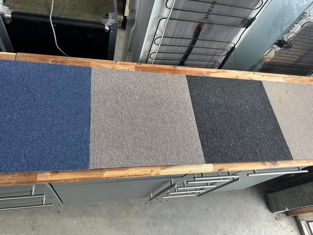 Tapijttegels 50x50 cm NIEUW in 6 kleuren beschikbaar, Huis en Inrichting, Stoffering | Vloerbedekking, Ophalen, Gebruikt, Q, 75 m² of meer