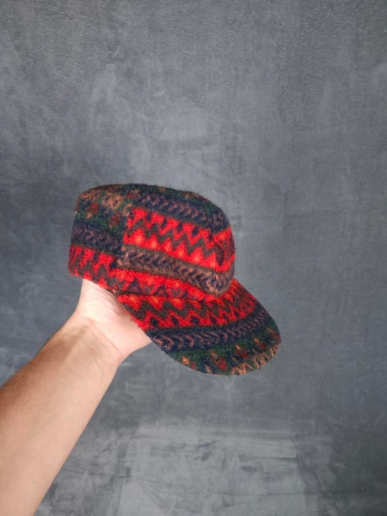 Wollen Pet Fitted Cap Gebreid Patroon Rood Blauw Groen, Vint, ., Ophalen of Verzenden, .