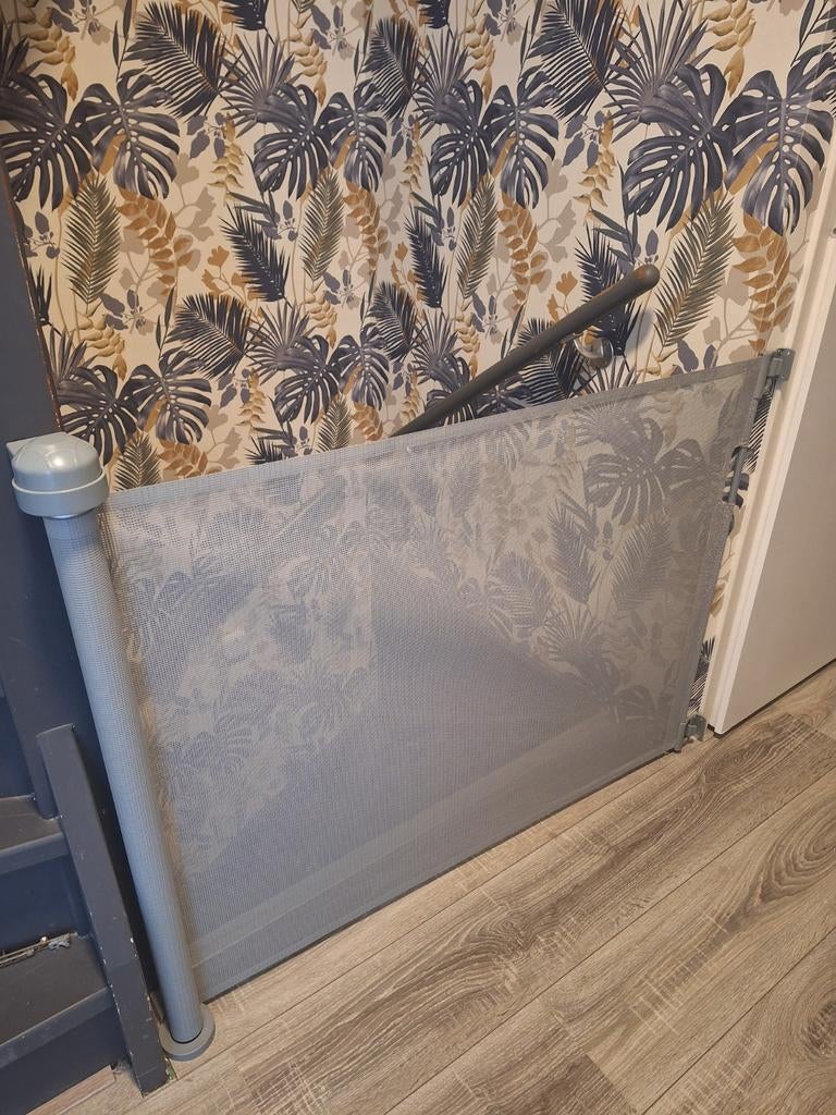 Oprolbaar traphekje grijs 180cm Nieuw, Ophalen, Overige materialen, Nieuw, Oprolhekje