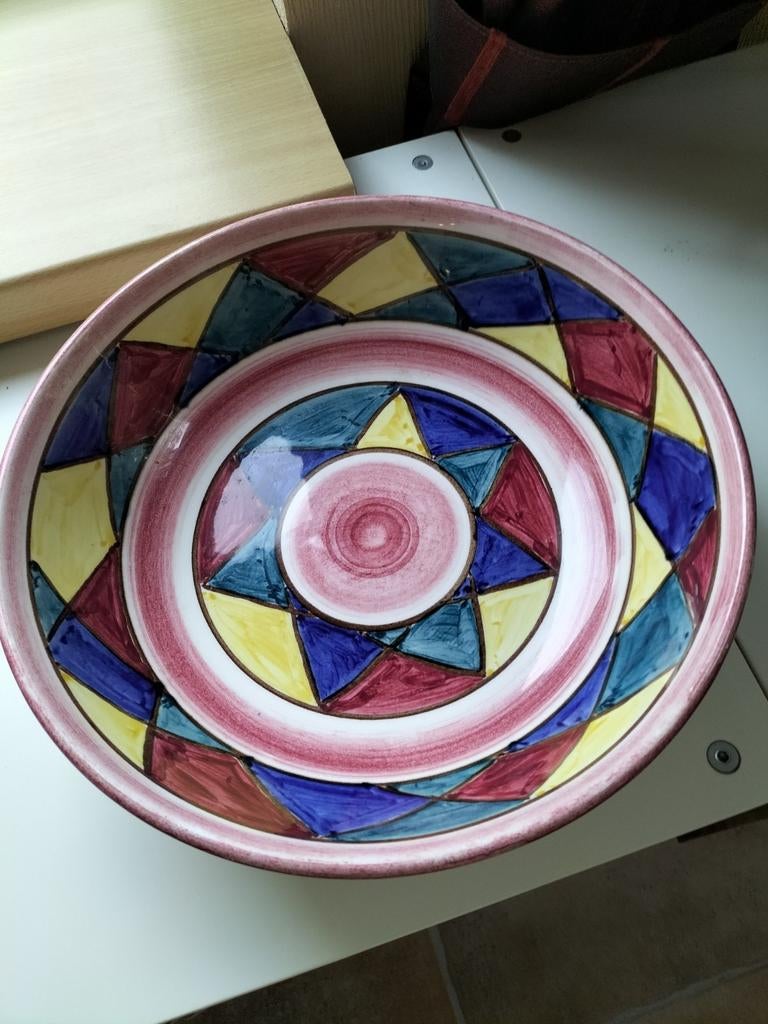 Grote diepe schaal Sphinx Maastricht, Ophalen of Verzenden, Zo goed als nieuw, Rond, Glas