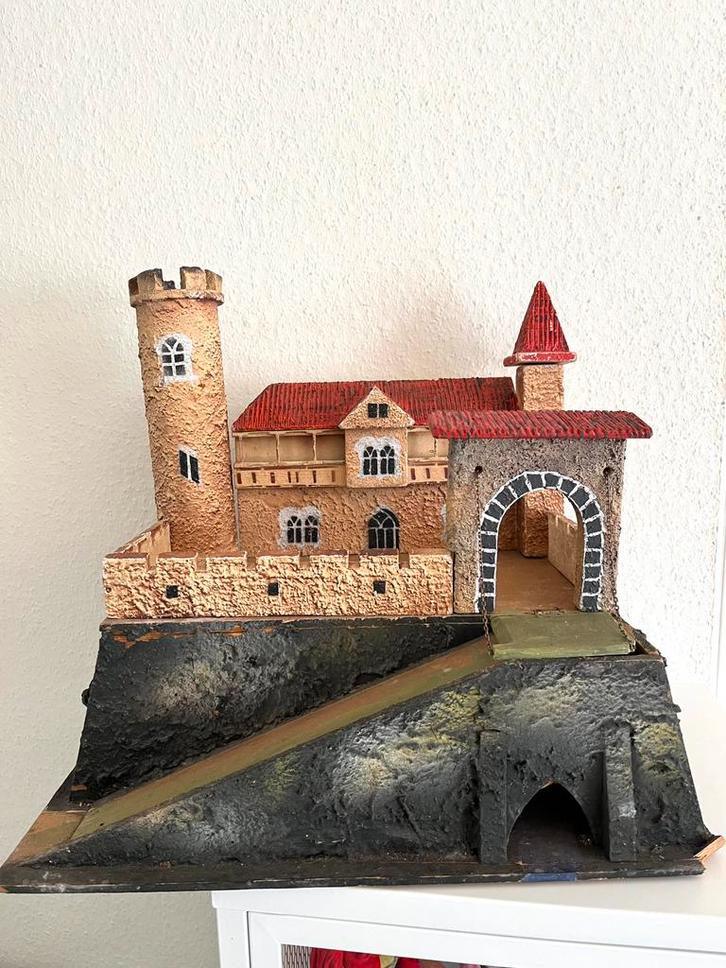 Antiek houten Ridderkasteel ws Hauzer 1920 Ritterburg, Antiek en Kunst, Antiek | Speelgoed, Ophalen of Verzenden