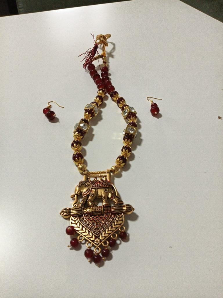 Indiase ketting met oorbellen - Traditionele sieradenset, Overige materialen, Verstelbaar, Nieuw, Ophalen of Verzenden