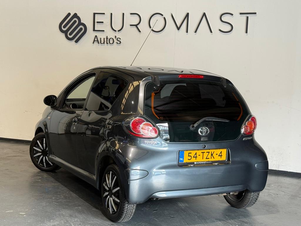 Toyota Aygo Gereserveerd!, Voorwielaandrijving, Euro 5, Stof, Gebruikt