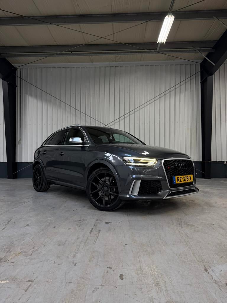 Audi RSQ3 2.5TFSI Quattro ,S-tronic ,Bose, Auto's, Automaat, Zwart, 310 pk, Vierwielaandrijving