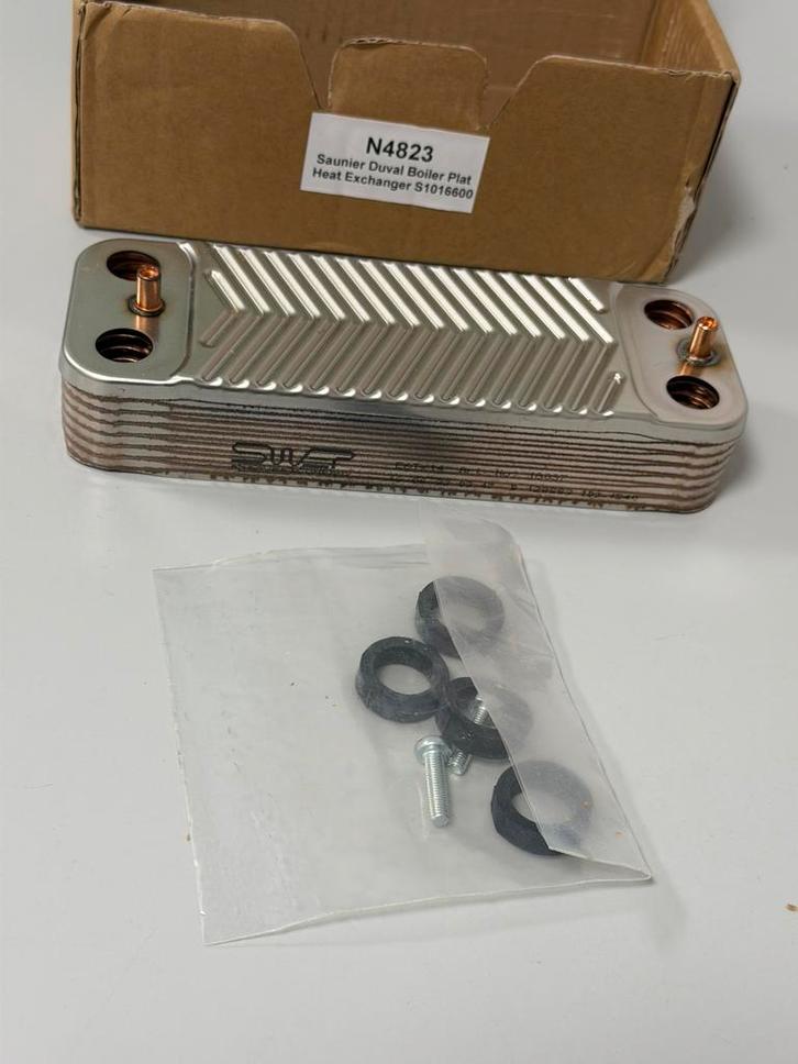 Saunier Duval S1016600 Warmtewisselaar Nieuw voor CV-ketel, Doe-het-zelf en Verbouw, Verwarming en Radiatoren, Nieuw, Ophalen of Verzenden