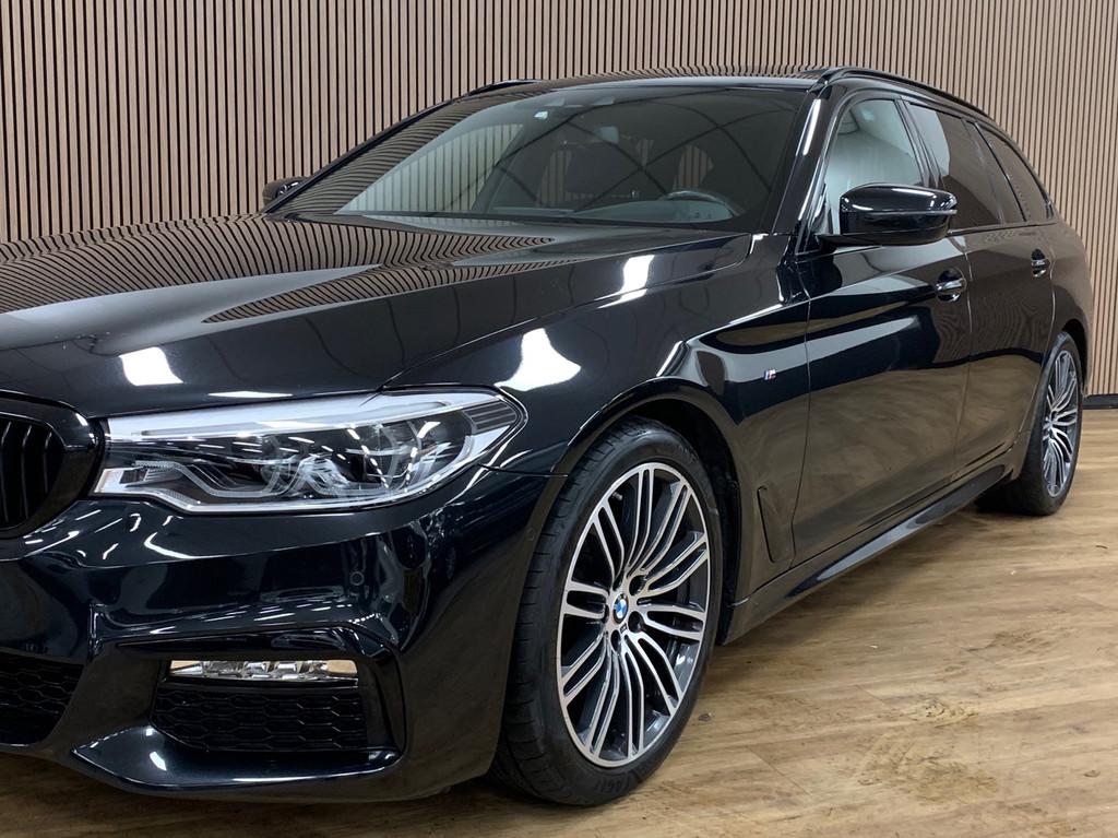 BMW 5-serie Touring 520i High Executive|HeadUp Display|Open/, Automaat, 1998 cc, Achterwielaandrijving, Gebruikt