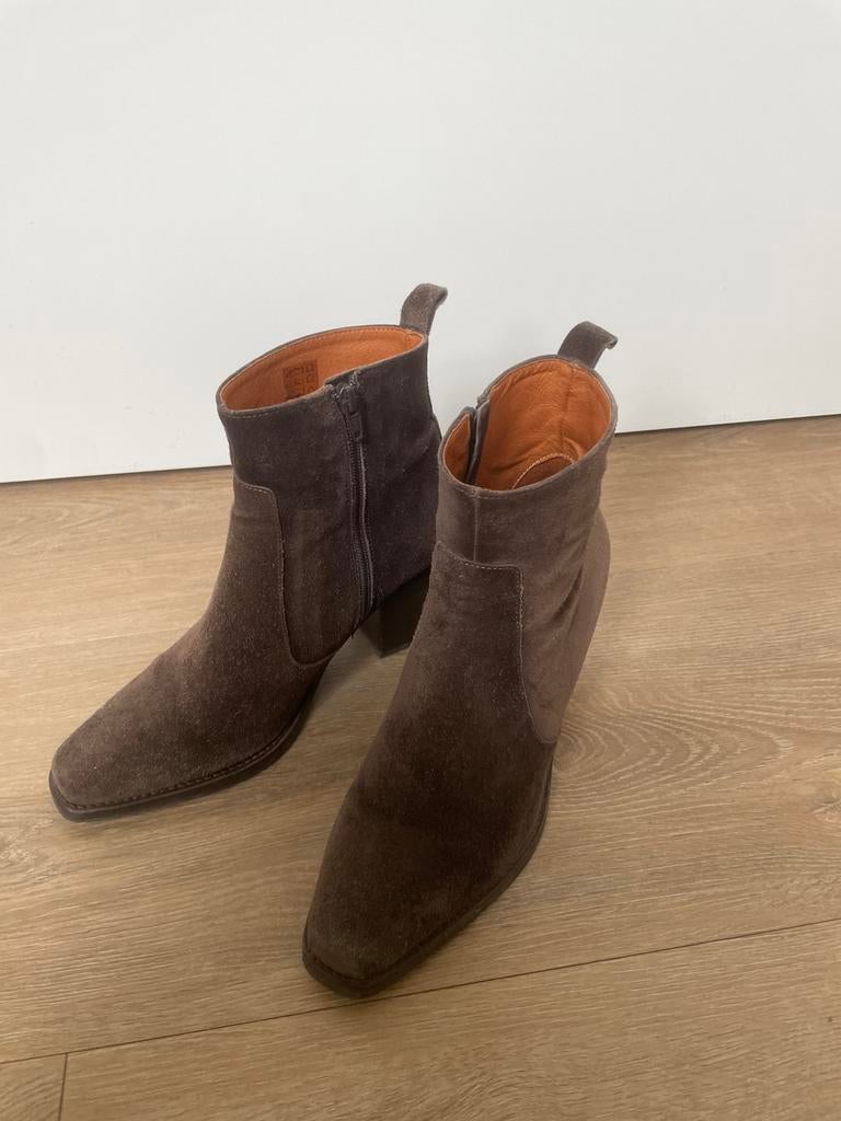 Suède Via Vai Enkellaarzen, maat 40, Kleding | Dames, Schoenen, Ophalen of Verzenden, Gedragen, Bruin, Lage of Enkellaarzen