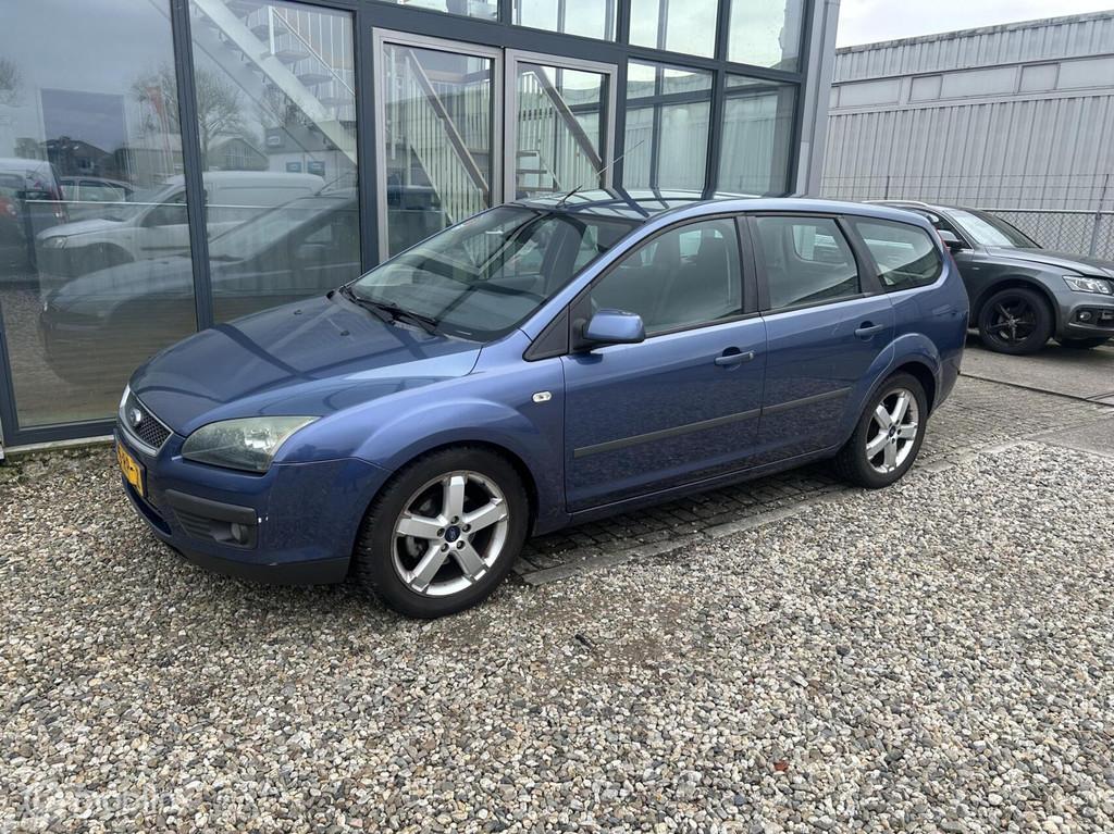Ford Focus Wagon 1.6-16V Ambiente, Auto's, 1596 cc, Gebruikt, Emergency brake assist, 4 cilinders