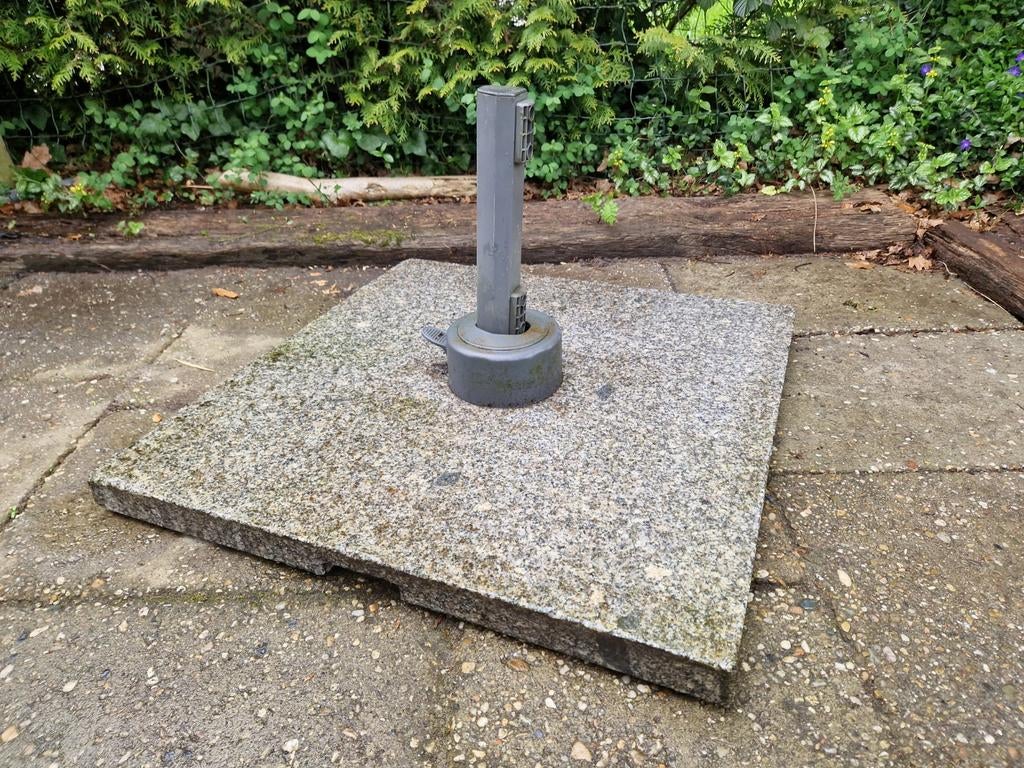 Parasolvoet 80x80 cm 50 kg - Stevige granieten voet, Ophalen, Gebruikt, Minder dan 1 meter, Parasolvoet
