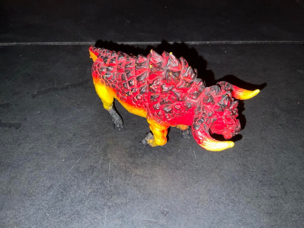 Schleich Eldrador Vuurstier, Ophalen of Verzenden, Zo goed als nieuw