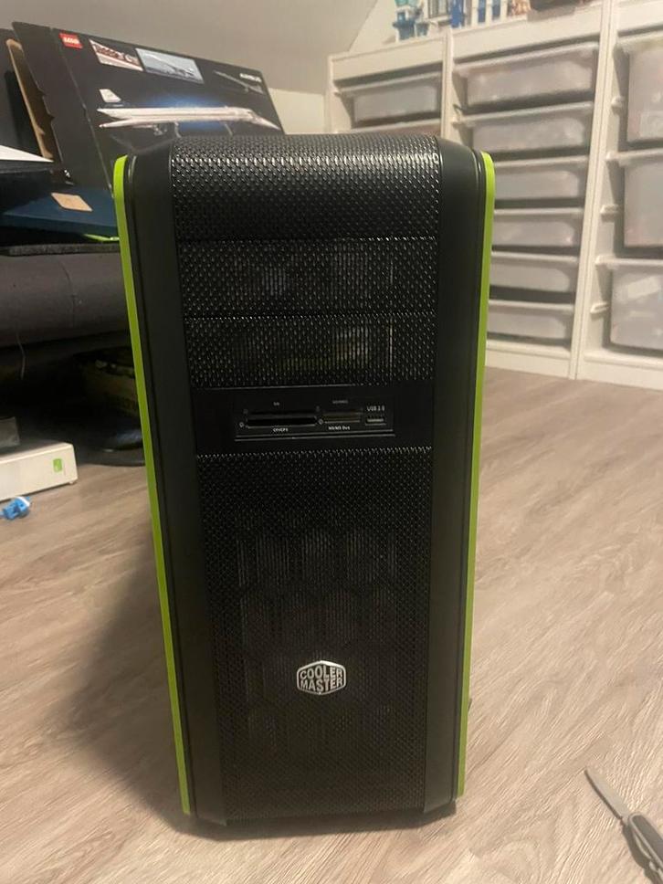 Cooler Master 600W psu + Cooler Master 690 III ATX Mid Tower, Computers en Software, Computerbehuizingen, Zo goed als nieuw, Ophalen