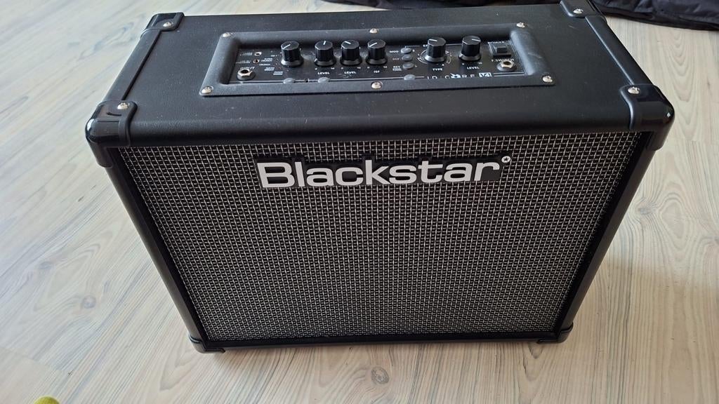 Blackstar ID:Core 40 V4, Muziek en Instrumenten, Versterkers | Bas en Gitaar, Ophalen of Verzenden, Zo goed als nieuw, Minder dan 50 watt