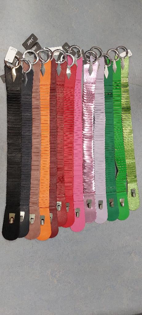 Dames riemen 7 euro per stuk, Kleding | Dames, Riemen en Ceinturen, Ophalen, Overige kleuren, Echt leder, Tailleriem