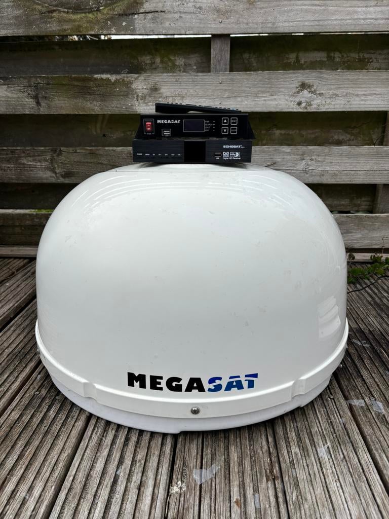 MEGASAT Automatisch voor camper of boot, Audio, Tv en Foto, Schotelantennes, Ophalen of Verzenden, Zo goed als nieuw