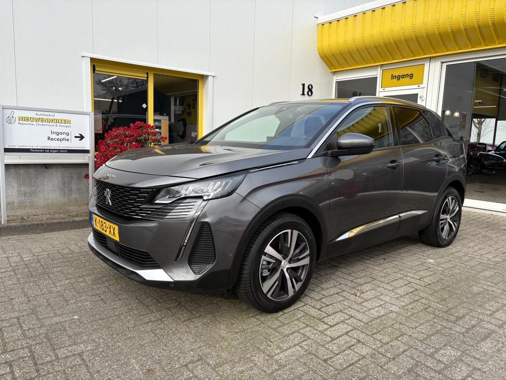 Peugeot 3008 1.2 PureT Automaat Navigatie Nieuw model, Auto's, Peugeot, Automaat, Gebruikt, 1199 cc, Leder en Stof