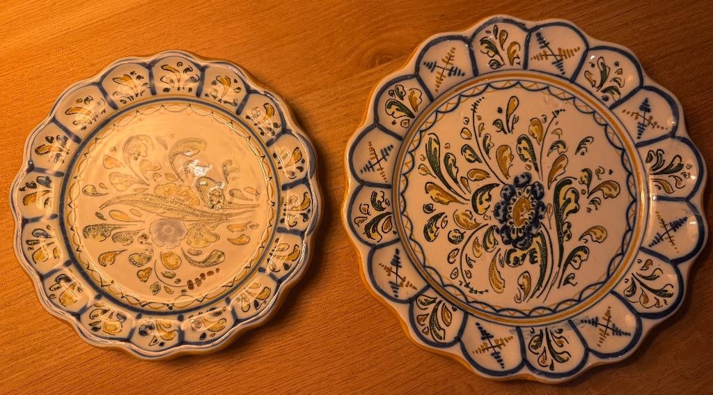 Handbeschilderde Talavera de la Reina wandborden 22 en 28cm, Antiek en Kunst, Ophalen of Verzenden