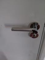 5 deurkrukken een met slot, Ophalen, Slot