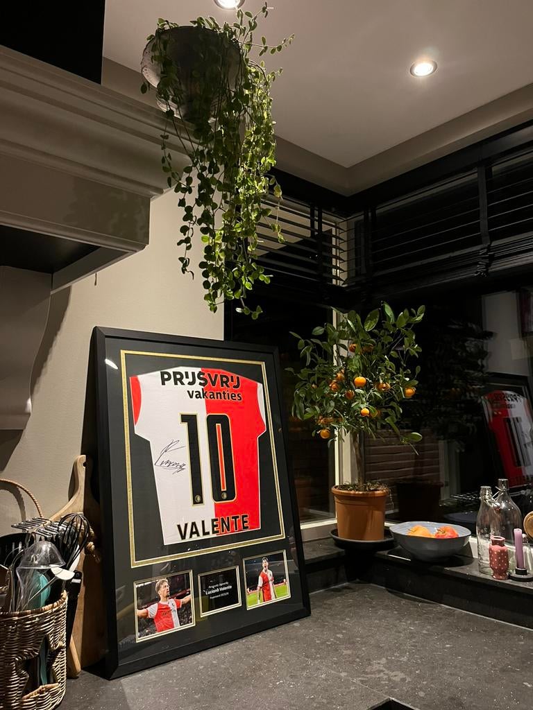 Ingelijst Gesigneerd Luciano Valente shirt met videobewijs, Ophalen of Verzenden, Nieuw, Feyenoord, Shirt
