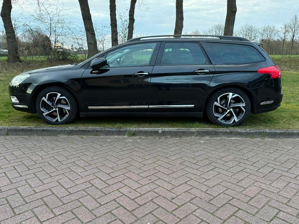 Citroën C5 2.2 Hdif Tourer 2009 Zwart, Auto's, Voorwielaandrijving, 15 km/l, Zwart, Leder en Stof
