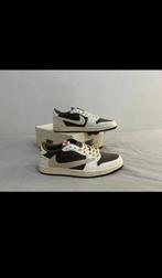 Nieuwe Nike Air Jordan 1 Low Travis Scott Reverse Mocha, Ophalen of Verzenden, Nieuw, Bruin, Sneakers of Gympen