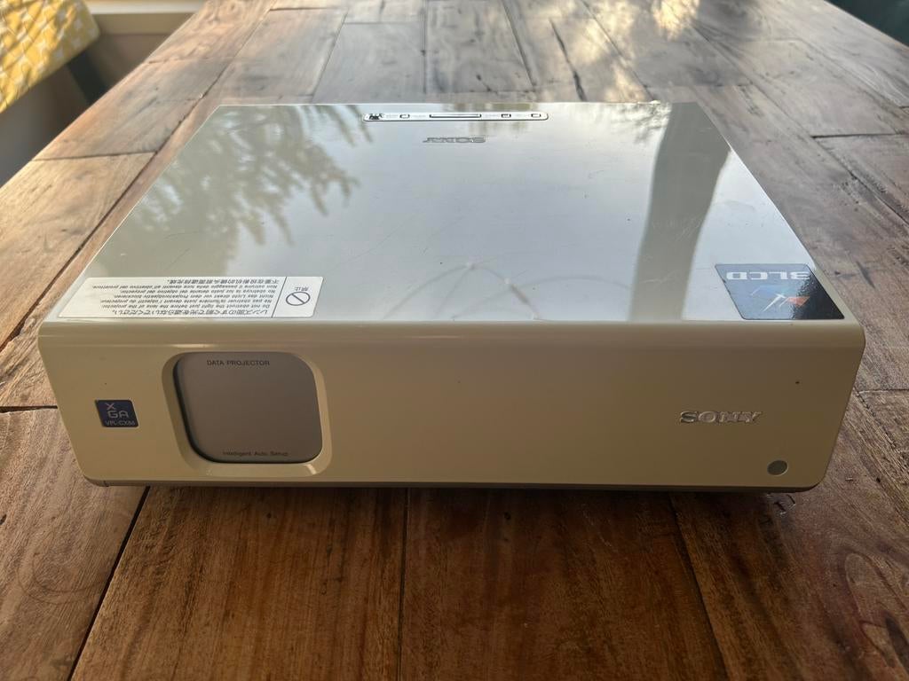 Sony vga beamer, Gebruikt, HD (720), Ophalen of Verzenden, LCD
