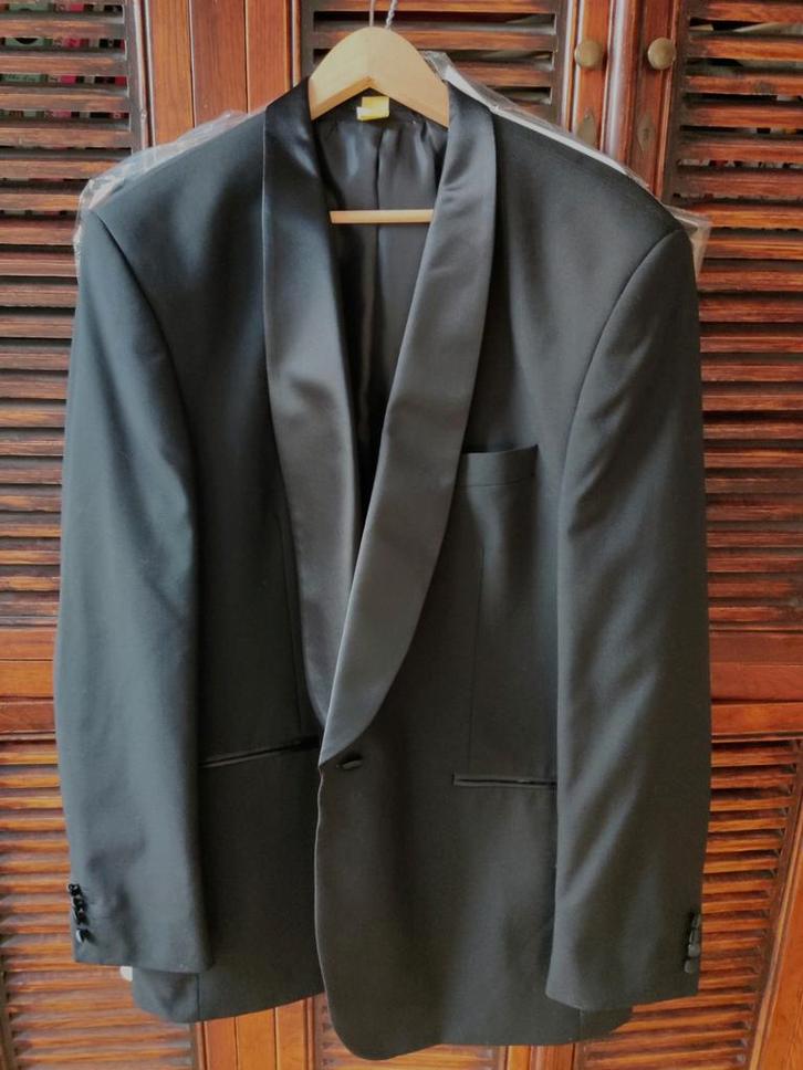 Zwarte smoking met wit smokinghemd (schoon), Kleding | Heren, Kostuums en Colberts, Gedragen, Maat 56/58 (XL), Zwart, Ophalen