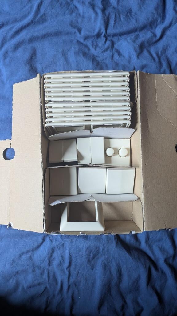 Jung AS500 crème restpartij, Ophalen of Verzenden, Nieuw