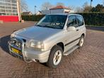 Suzuki Grand Vitara 2.0 3D 2000 Grijs NIEUWE APK!, 1995 cc, 4 cilinders, Bedrijf, Handgeschakeld