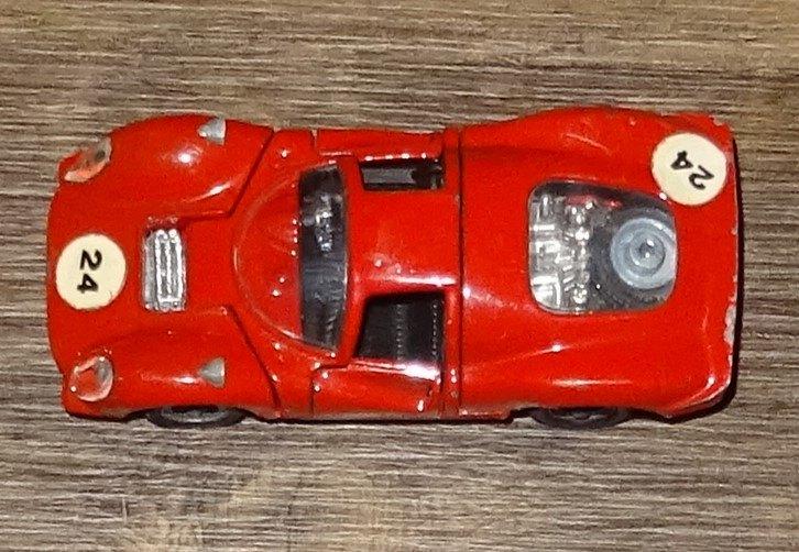 MEBETOYS Ferrari P4 A27 ( véhicule ancien vendu avec boite