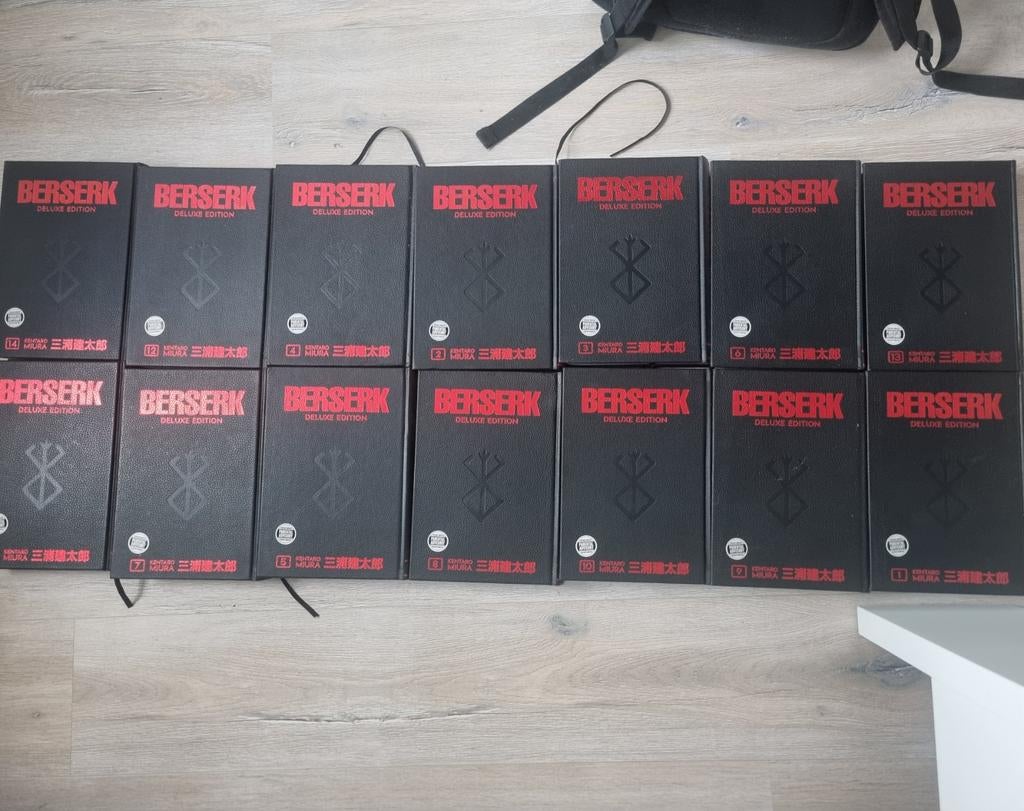 Berserk Deluxe Edition 1-14, Boeken, Complete serie of reeks, Ophalen of Verzenden, Zo goed als nieuw, Kentaro Miura