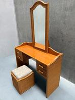 Vintage Rotan Rieten Kaptafel Bureau met Spiegel en Krukje, Overige materialen, 100 tot 150 cm, Ophalen of Verzenden, Zo goed als nieuw