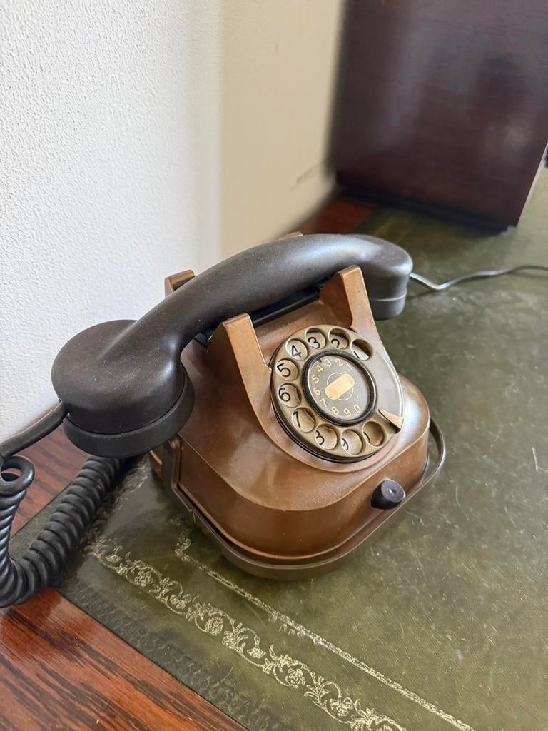 Antieke telefoon! Zeer decoratief., Telecommunicatie, Vaste telefoons | Niet Draadloos, Ophalen, Zo goed als nieuw