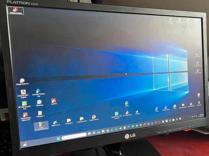 LG Flatron E2242 - 21.5 inch monitor, Computers en Software, Monitoren, Gebruikt, 60 Hz of minder, HDMI, VGA, Overige typen, Overige resoluties