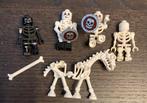 Lego mini figuren , 4 skeletten en 1 skelet paard, Ophalen of Verzenden, Zo goed als nieuw
