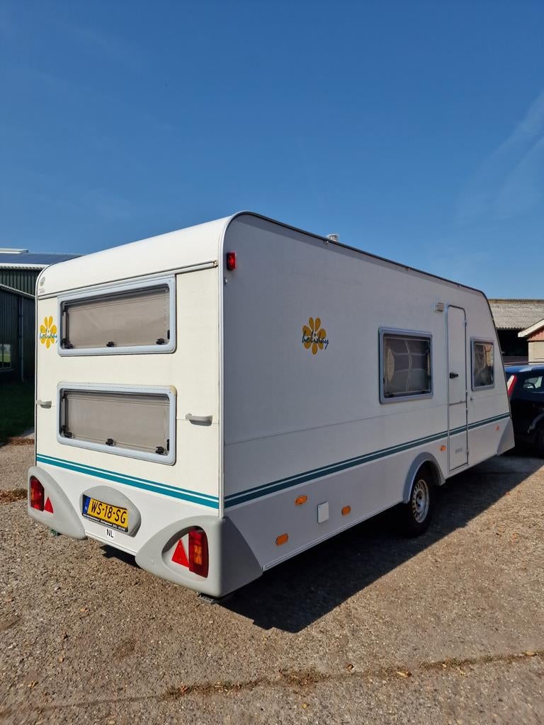 Eifeland caravan met stapelbed, Standaardzit, 750 - 1000 kg, Gascomfoor, 6 tot 7 meter