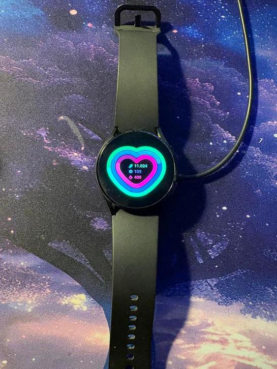 Samsung Galaxy Watch 4 40mm (SM-R860) + oplader, Ophalen, Zo goed als nieuw, Zwart, Android