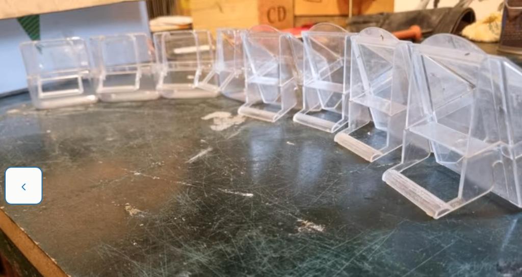 Voerbakjes voor aan draadkooien, Ophalen of Verzenden, Kooi-accessoires