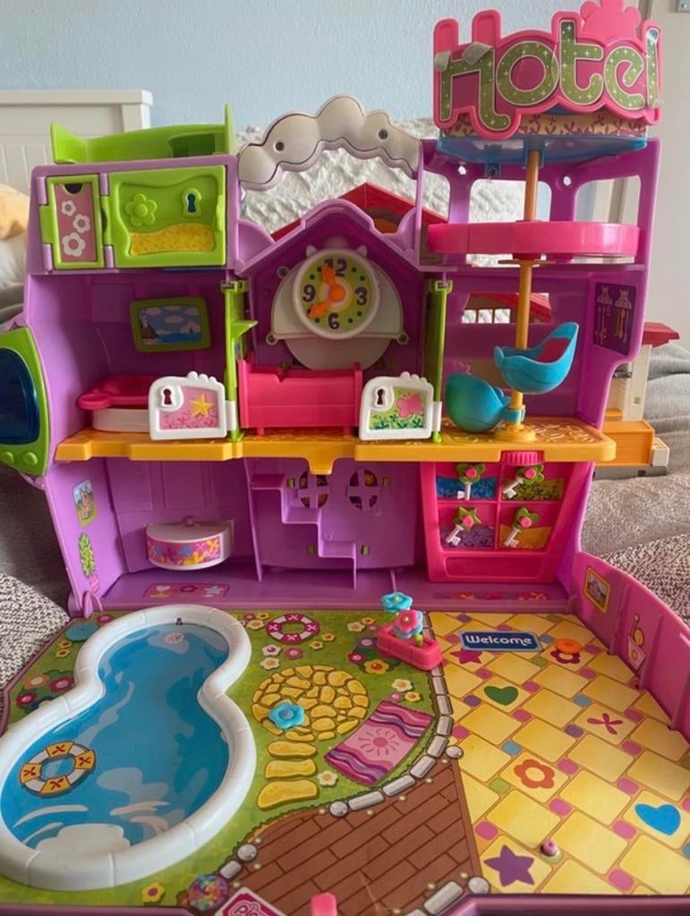 Pinypon Hotel Speelset met Poppetjes en Accessoires, Kinderen en Baby's, Speelgoed | Overig, Ophalen of Verzenden, Gebruikt, Meisje