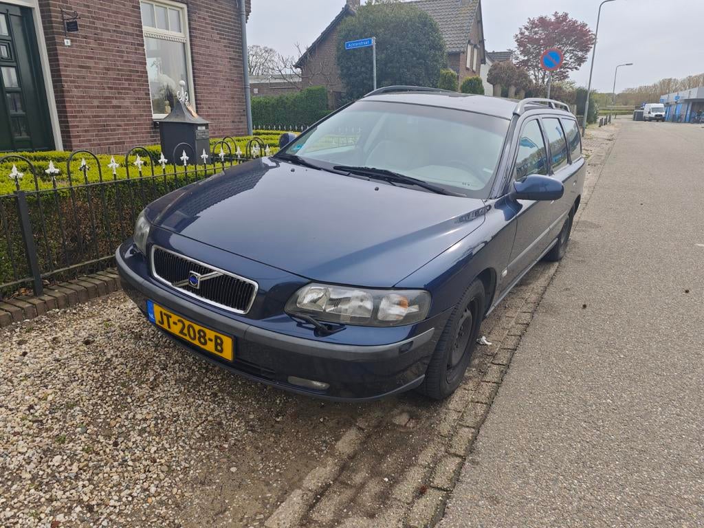 7-persoons Volvo V70 2.3 T-5 250PK AUT 2000 Blauw GPS camera, Auto's, 1800 kg, Blauw, Leder en Stof, Stationwagon