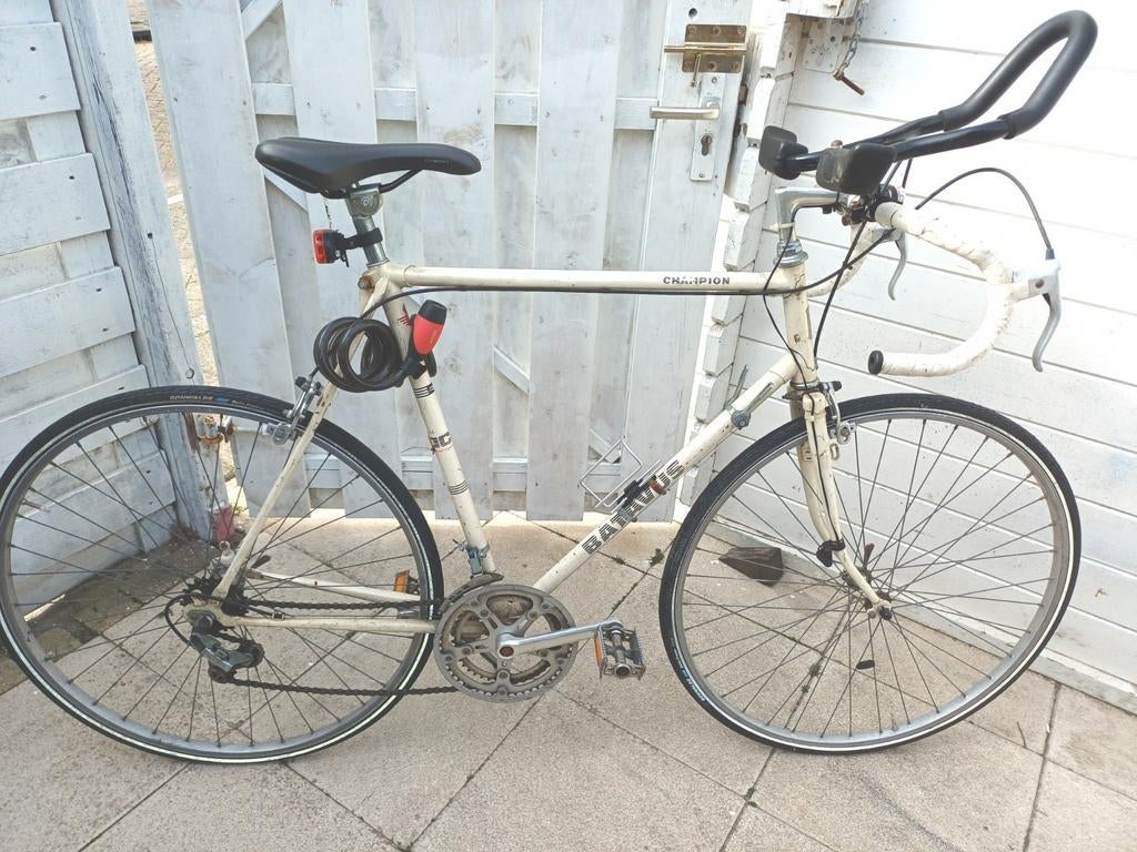 Mooie Batavus igst met slot en antilekbanden, 57 tot 61 cm, Ophalen, Velgrem, Batavus