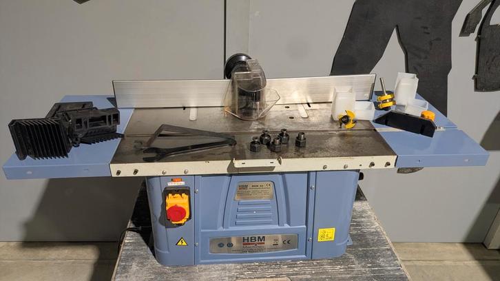 HBM Machines freesbank - Bovenfrees, Doe-het-zelf en Verbouw, Gereedschap | Freesmachines, Gebruikt, Elektrisch, Bovenfrees, Ophalen of Verzenden