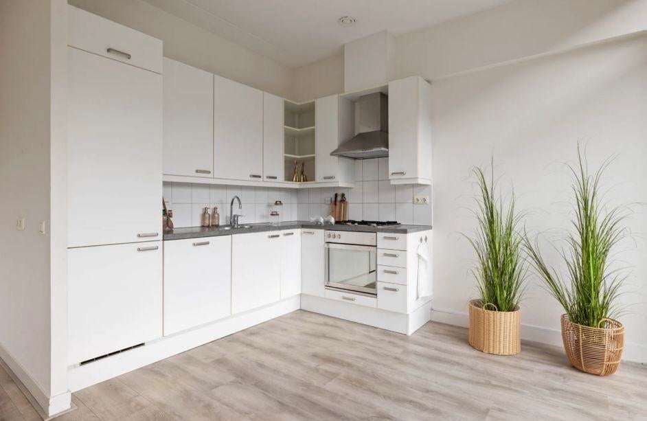 Complete Witte Hoekkeuken met Oven en ATAG Vaatwasser, Huis en Inrichting, Keuken | Complete keukens, Ophalen, Gebruikt, Wit, Hoekkeuken