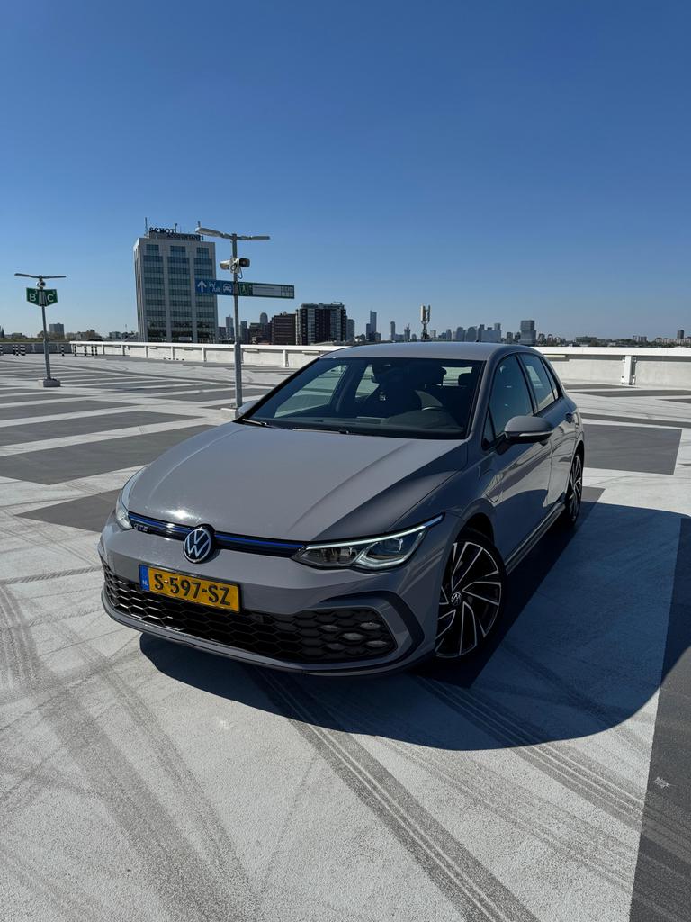 Volkswagen Golf 1.4 Ehybrid 245pk DSG 2021 Grijs, Auto's, 4 cilinders, Plug-in hybride, 1395 cc, 1524 kg
