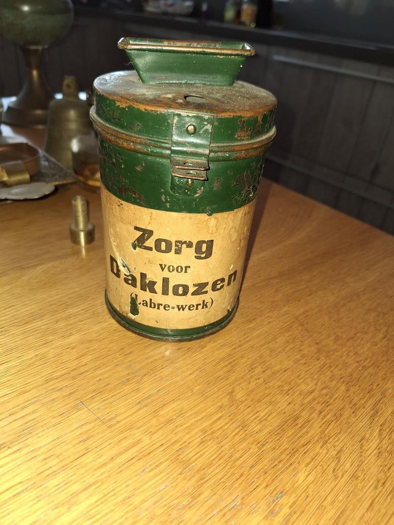 Oude collectebus "Zorg voor Daklozen", Ophalen of Verzenden