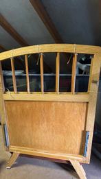 Antiek ledikantje, Ophalen