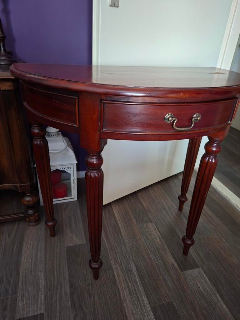 Klassieke houten sidetable met lade, Ophalen, Gebruikt, 50 tot 100 cm, Klassiek