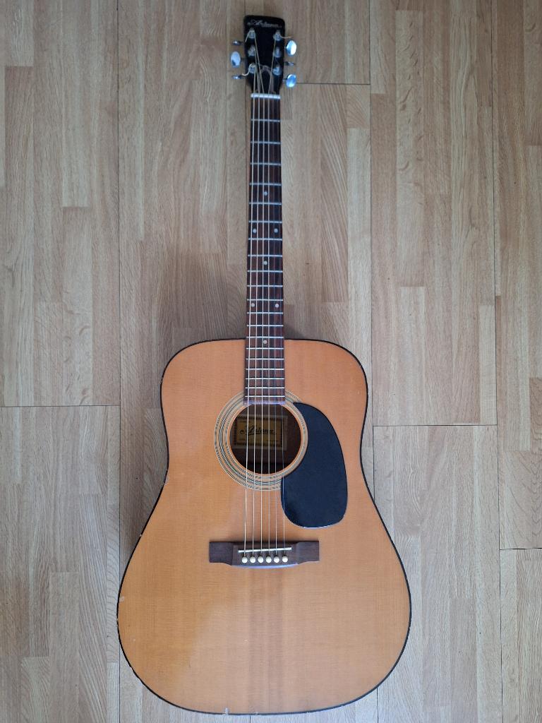 Acoustic Guitar from '70 - Ariana 9000, Muziek en Instrumenten, Ophalen, Gebruikt, Western- of Steelstringgitaar