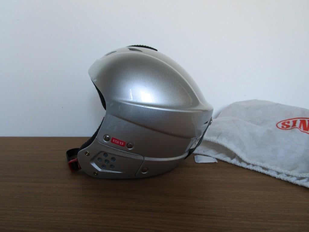 Nr.139: Mooie kinder skihelm van Sinner maat XXS / XS zilver, Overige merken, 160 tot 180 cm, Ophalen of Verzenden, Zo goed als nieuw