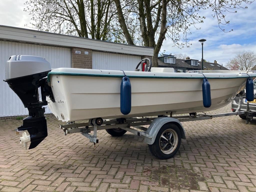 Sloep consoleboot + 4takt motor elektrisch + (kantel)trailer, Watersport en Boten, Vis- en Consoleboten, Ophalen, 10 tot 30 pk